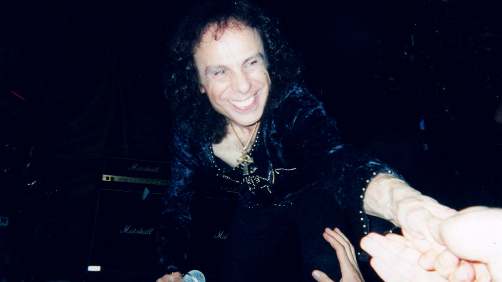 DIO à Paris le 30 septembre 2002 au Divan du Monde by Tilly Antoine