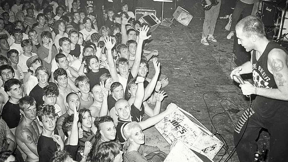 Photo by the scene legend Ken Salerno. Why are we all looking at the camera guy? According to Ken, “Jimmy just told them to ‘Show Salerno what we got’.”